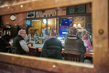 Reif's Tavern 9 Bars Upper East Side