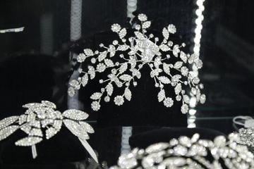 Sposabella Lace   Lost Gem 2020 2 Fabric Garment District Hudson Yards