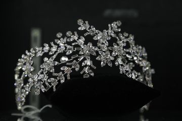 Sposabella Lace   Lost Gem 2020 6 Fabric Garment District Hudson Yards