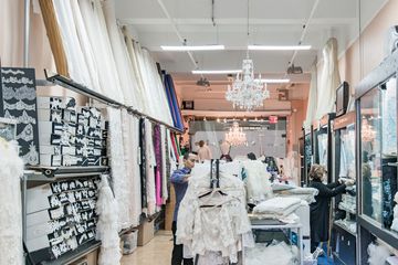 Sposabella Lace   Lost Gem 2020 17 Fabric Garment District Hudson Yards