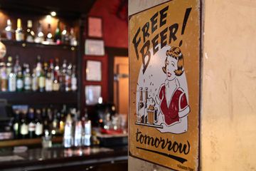 Beer Authority 14 Bars Beer Bars Brunch American Rooftop Bars Sports Bars Hudson Yards Times Square Garment District Hells Kitchen