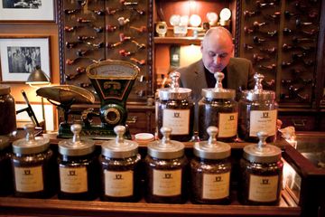 Nat Sherman 3 Cigar Shops Midtown East