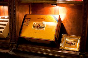 Nat Sherman 5 Cigar Shops Midtown East