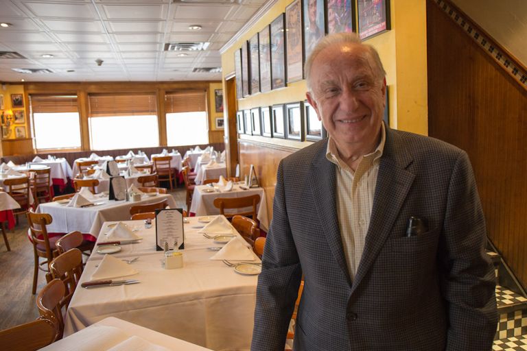 Frankie & Johnnie’s Steakhouse