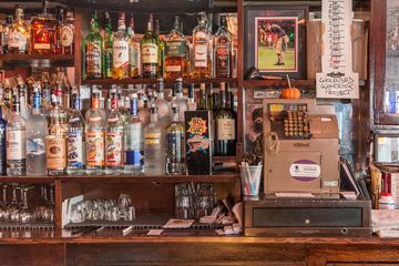 Brady's Bar 9 Bars Yorkville Upper East Side