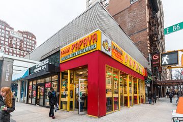Papaya King 3 Hot Dogs Upper East Side