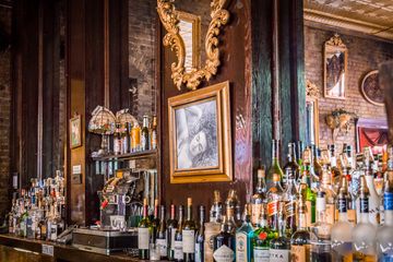 The Auction House 6 Bars Upper East Side Yorkville