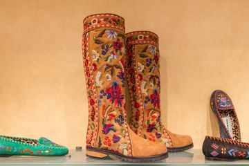 Warren Edwards 1 Women's Shoes Mens Shoes Midtown East Midtown