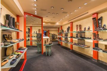 Warren Edwards 11 Women's Shoes Mens Shoes Midtown East Midtown