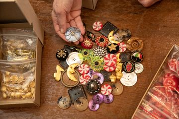 Tender Buttons 19 Buttons and Zippers For Kids Uptown East Lenox Hill Upper East Side