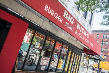 Big Nick's Pizza Joint 5 Burgers Pizza Lincoln Square Midtown West Upper West Side