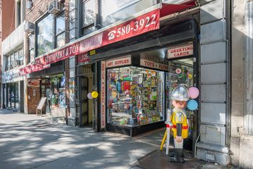 Stationery and Toy World 9 Party Supplies Toys Stationery Arts and Crafts Family Owned For Kids Upper West Side