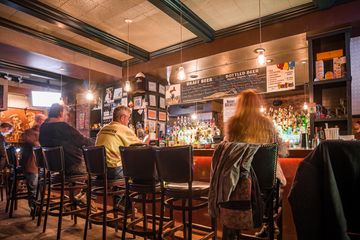 Trinity Pub 5 Bars Upper East Side Yorkville