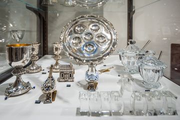 Celebrations The Jewish Museum Design Shop 2 Gift Shops Judaica Museum Mile Upper East Side