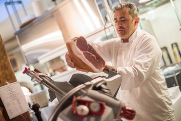 Ulivo 28 Italian Flatiron Tenderloin