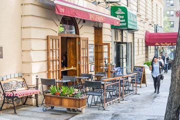 Vino Levantino 19 Mediterranean Bars Wine Bars Upper West Side