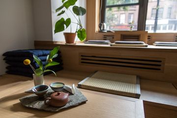 Floating Mountain 14 Tea Shops Upper West Side
