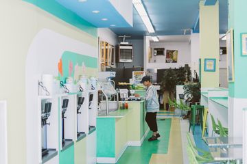 Harlem Art Cafe 8 Art and Photography Galleries Furniture and Home Furnishings Framing Cafes Coffee Shops Frozen Yogurt Bubble Tea East Harlem