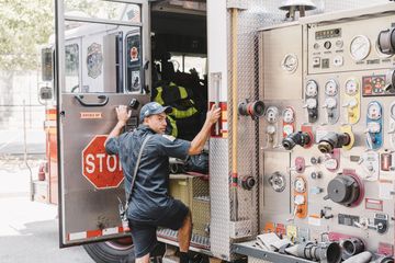 FDNY Engine 69/Ladder 28/Battalion 16 7 Fire Stations Harlem Central Harlem