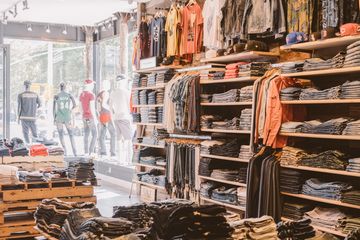 Capsule NYC 7 Sneakers and Sportswear Mens Clothing Harlem Manhattanville
