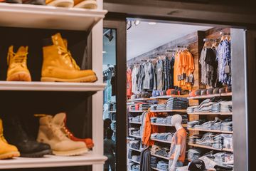 Capsule NYC 10 Sneakers and Sportswear Mens Clothing Harlem Manhattanville