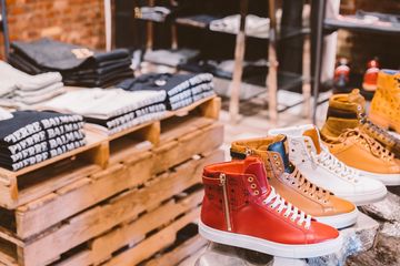 Capsule NYC 14 Sneakers and Sportswear Mens Clothing Harlem Manhattanville
