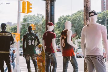 Capsule NYC 2 Sneakers and Sportswear Mens Clothing Harlem Manhattanville