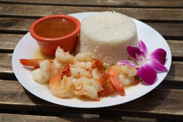 Santiago's Beer Garden 8 Dominican Beer Bars Beer Shops Late Night Eats undefined