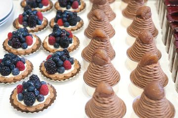 Lady M Confections 5 Bakeries Dessert Specialty Cakes Midtown West Tenderloin Garment District