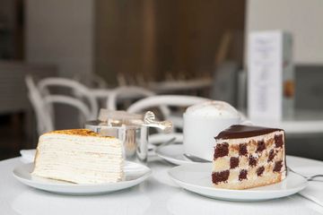 Lady M Confections 7 Bakeries Dessert Specialty Cakes Midtown West Tenderloin Garment District