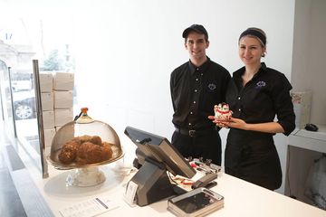 Lady M Confections 1 Bakeries Dessert Specialty Cakes Midtown West Tenderloin Garment District