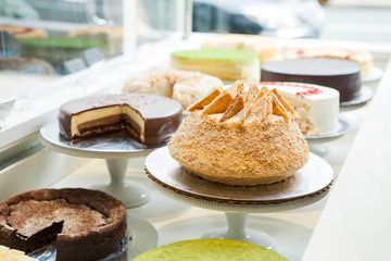 Lady M Confections 2 Bakeries Dessert Specialty Cakes Midtown West Tenderloin Garment District