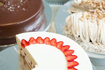 Lady M Confections 3 Bakeries Dessert Specialty Cakes Midtown West Tenderloin Garment District