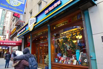 Theatre Circle 2 Novelty Souvenirs Gift Shops Times Square Theater District Midtown West