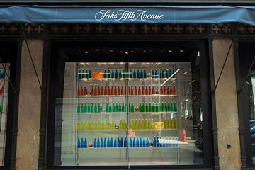 Saks Fifth Avenue 4 Department Stores Historic Site Midtown East Rockefeller Center