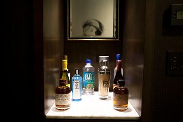 Refinery Hotel 18 Lounges Rooftop Bars Bars Hotels Midtown West Tenderloin Garment District