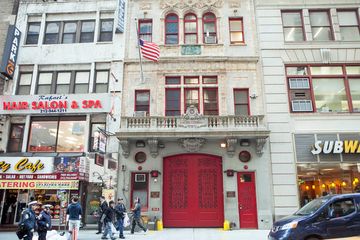 FDNY Engine 65 1 Fire Stations Midtown West