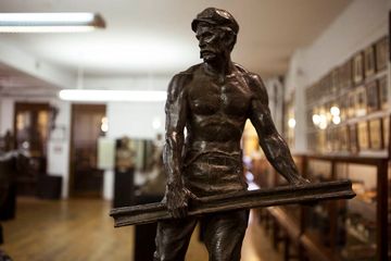 The General Society of Mechanics & Tradesmen of the City of New York 7 Schools Libraries Non Profit Organizations Historic Site Midtown West