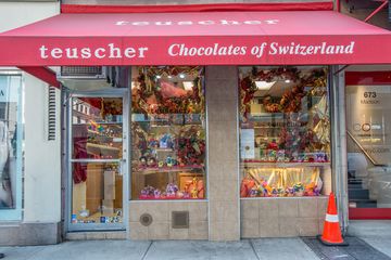 Teuscher Chocolates of Switzerland 2 Chocolate Candy Sweets Lenox Hill