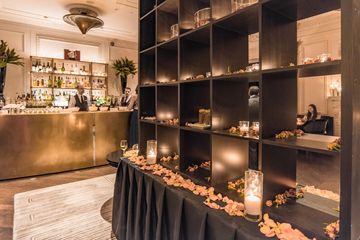 Two E Lounge 33 Jazz Blues Breakfast Lounges American Lenox Hill