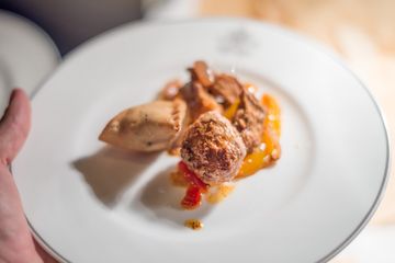 Two E Lounge 47 Jazz Blues Breakfast Lounges American Lenox Hill