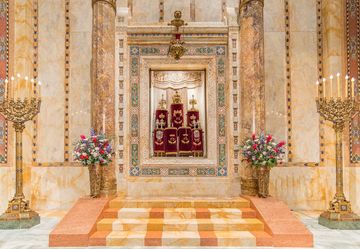 Congregation Emanu El of New York 10 Synagogues Upper East Side Uptown East Lenox Hill