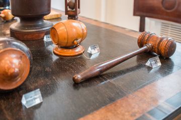 Cove Landing 5 Antiques Furniture and Home Furnishings Upper East Side