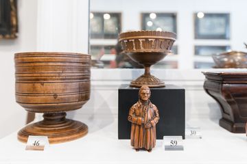 Cove Landing 7 Antiques Furniture and Home Furnishings Upper East Side