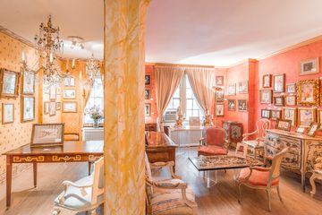 L'Antiquaire & The Connoisseur 18 Art and Photography Galleries Upper East Side