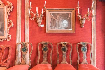 L'Antiquaire & The Connoisseur 24 Art and Photography Galleries Upper East Side