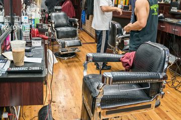 The Men's Lounge Barbershop & Spa 2 Barber Shops Uptown East Upper East Side