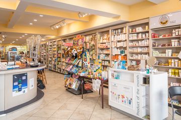 Tisane Pharmacy 1 Pharmacies Tea Shops Cafes Yorkville Upper East Side