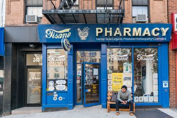 Tisane Pharmacy 6 Cafes Pharmacies Tea Shops Upper East Side Yorkville