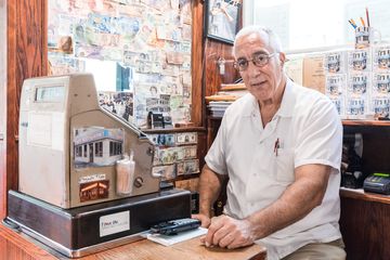 Tom's Restaurant 5 Diners Morningside Heights